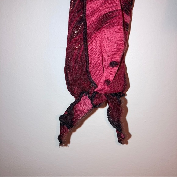 Red scoop neck long sleeve shirt - Picture 3 of 5